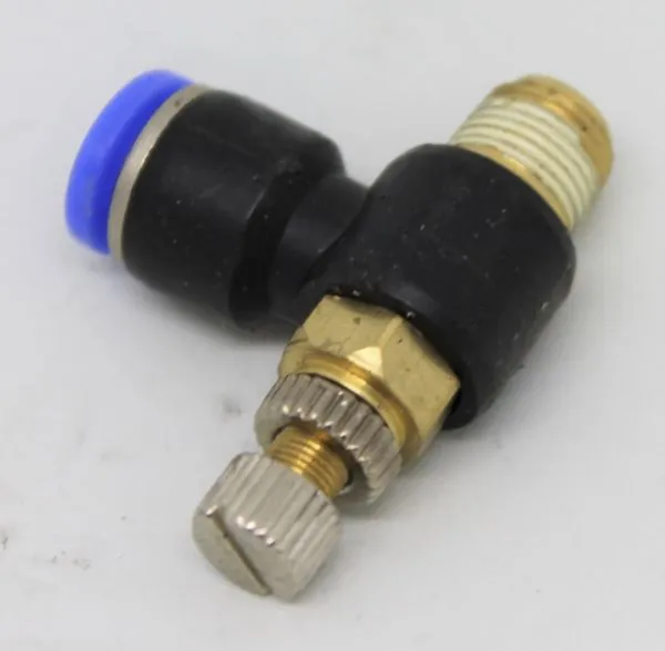 Winkelkupplung mit Drosselschraube für die Luftpumpe an der BRM Original