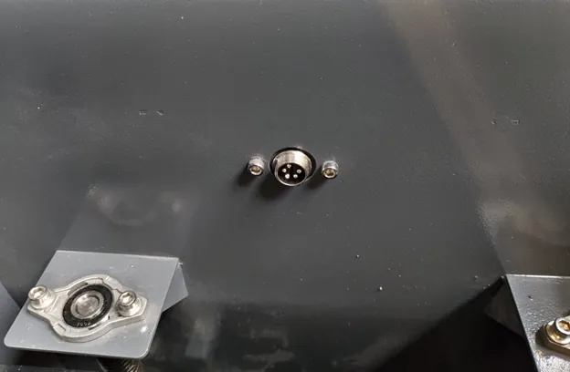 Wandcontactdoos in de BRM Slim voor de stekker van de rotatie